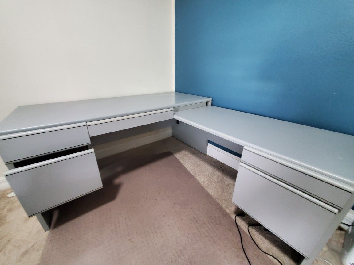 Free Office/ Home L-Shaped Desk