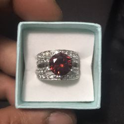 White Gold Garnet And White Topaz Ring 
