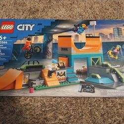Lego City Street Skate Park Brand New