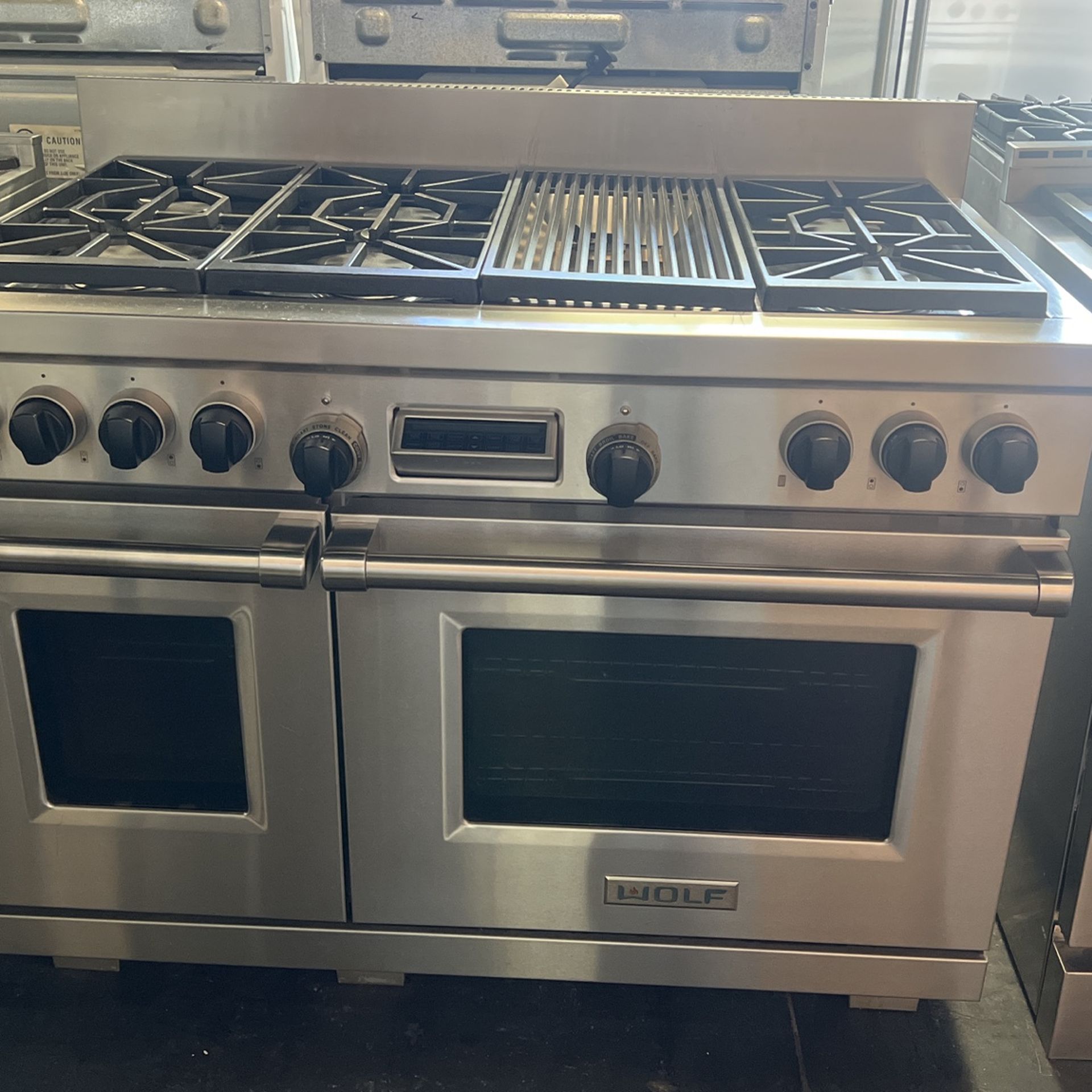 Wolf 48”Wide Dual Fuel Range Stove In stainless Steel