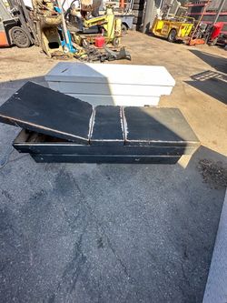 Truck tool storage box