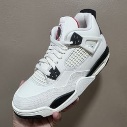 🔥 JORDAN RETRO  4'S "FLIGHTCLUB" GRADE SCHOOL SIZE 6.5Y AVAILABLE ONLY NEW W/BOX,💲150 TAKES THEM 🔥