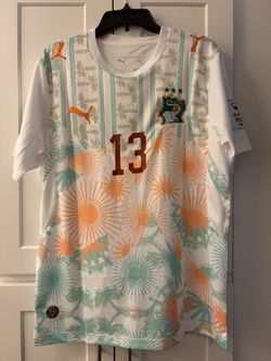 Jeremie Boga Ivory Coast 2026 World Cup Jersey. Size Large