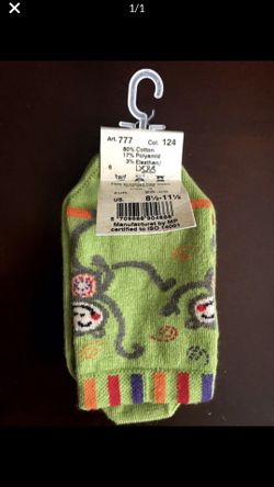 LYCRA Boys/ Girls Socks with bottom grip ( Size 8 1/2-11 1/2) Size 5