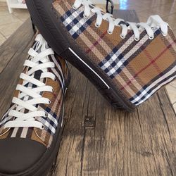 Burberry Mens Shoes Size 8.5/9.5