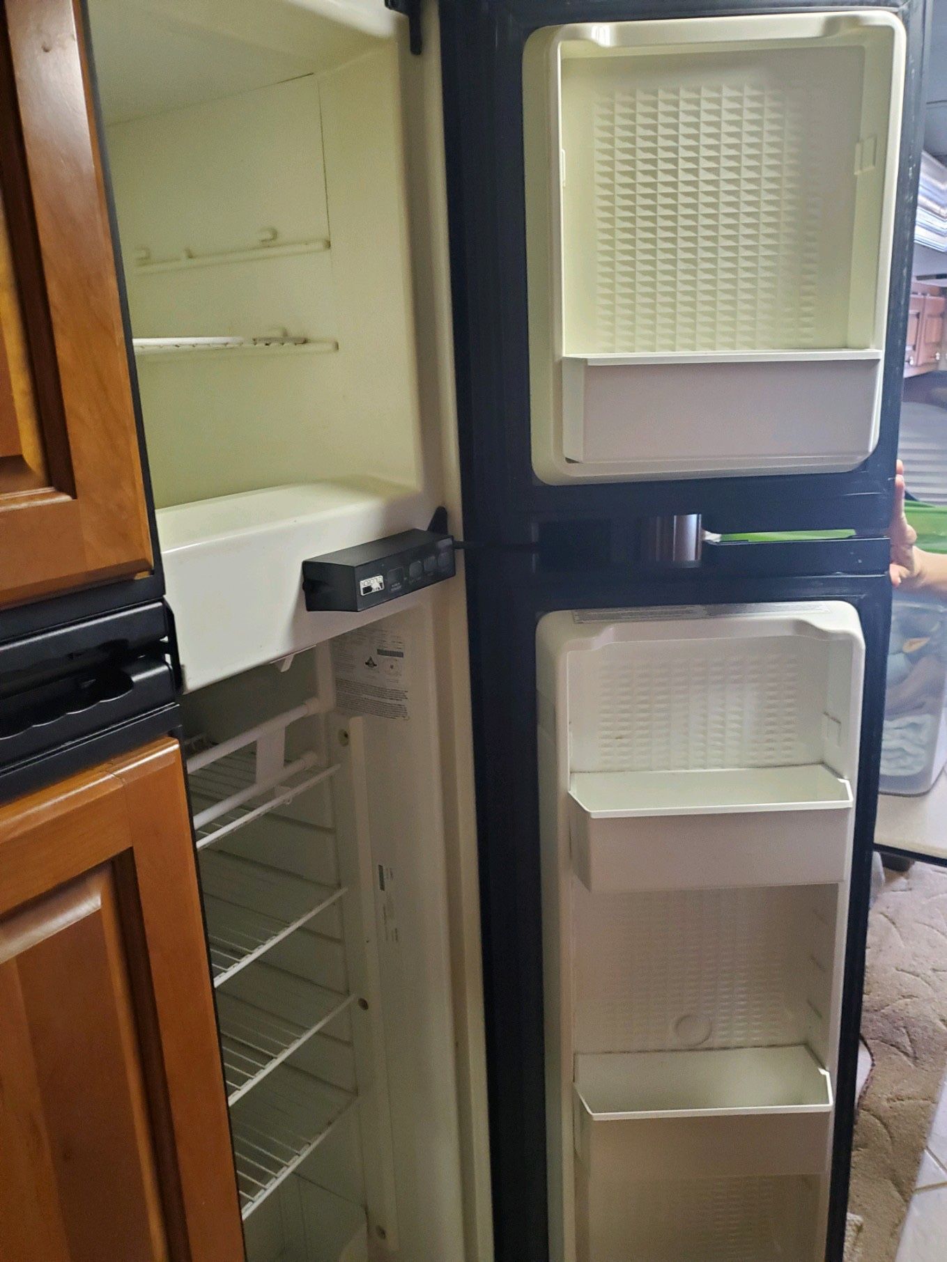 Rv Norcold Refrigerator/Freezer 4Door for Sale in Las Vegas, NV OfferUp
