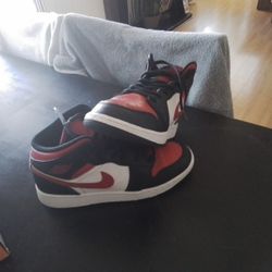 Jordan 1s 45$