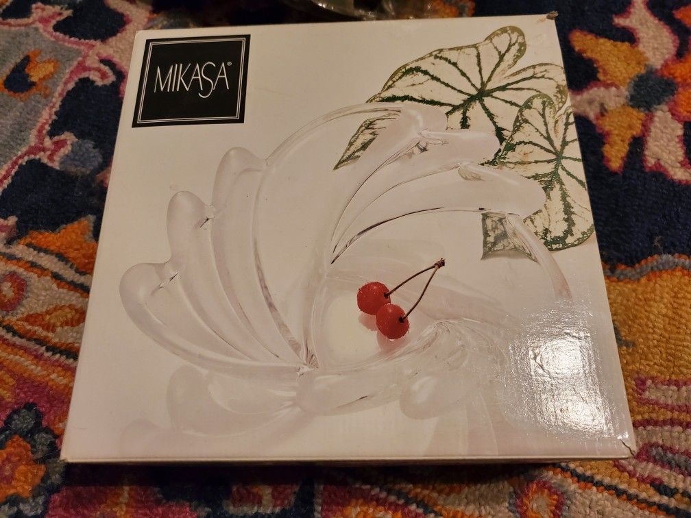 🆕NEW‼️ Mikasa Swing Frost Bowl
