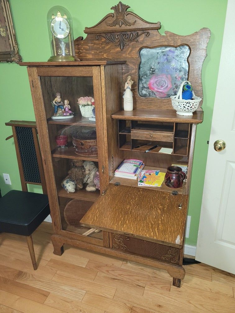 Antique Secratery Desk With Cabinet 