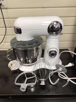 Cuisinart Stand Mixer *Like New*