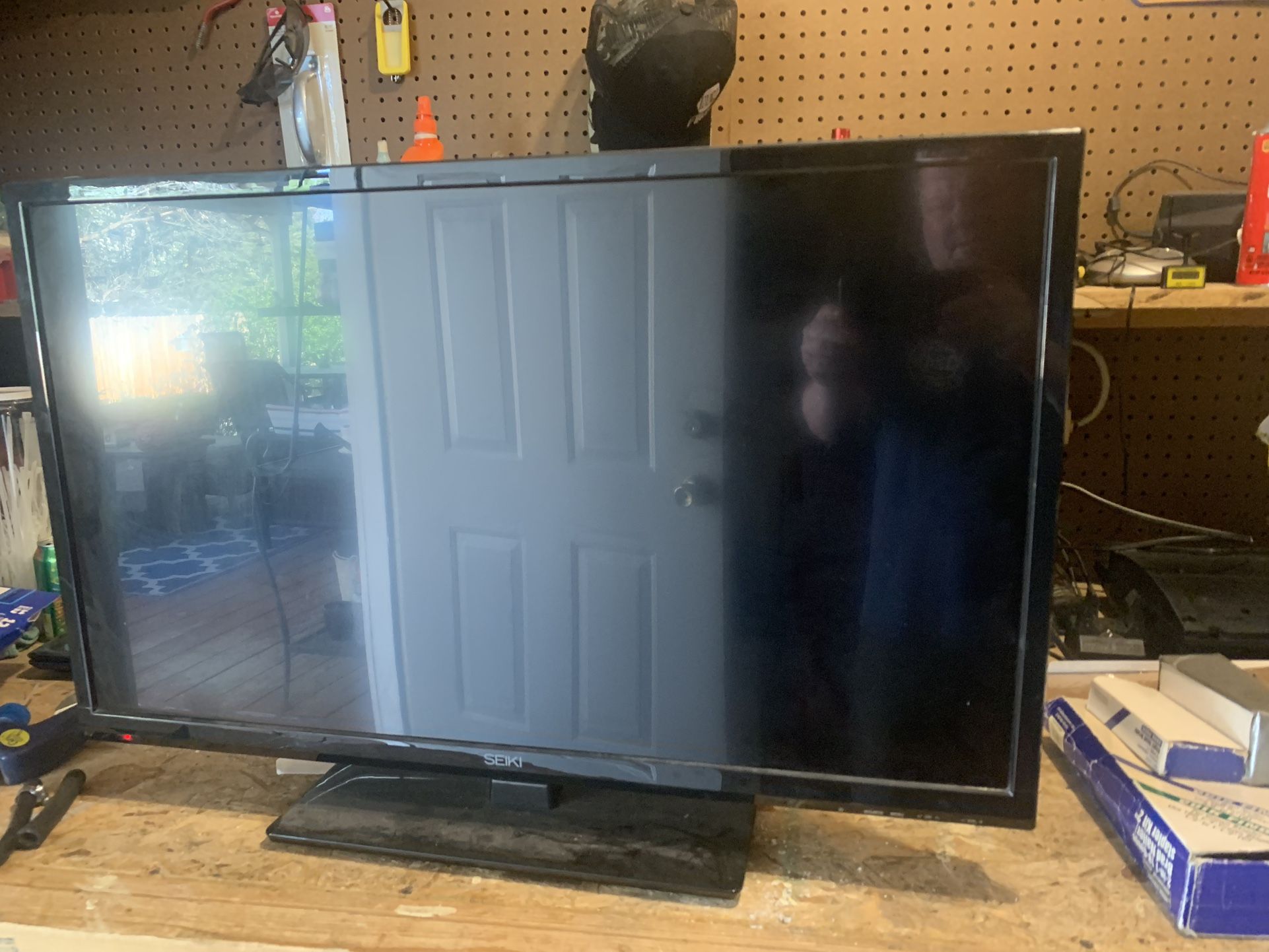 Wiki 31 Inch tv