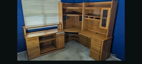 Real oak wood corner desk