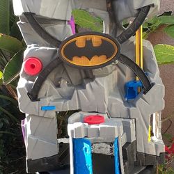 Imaginext Batman Batcave