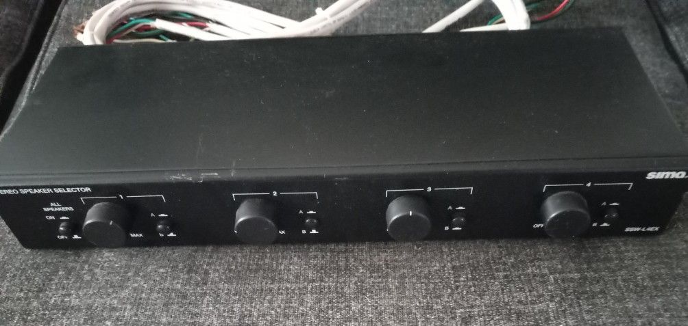 Sima SSW -L4EX Stereo Speaker Selector