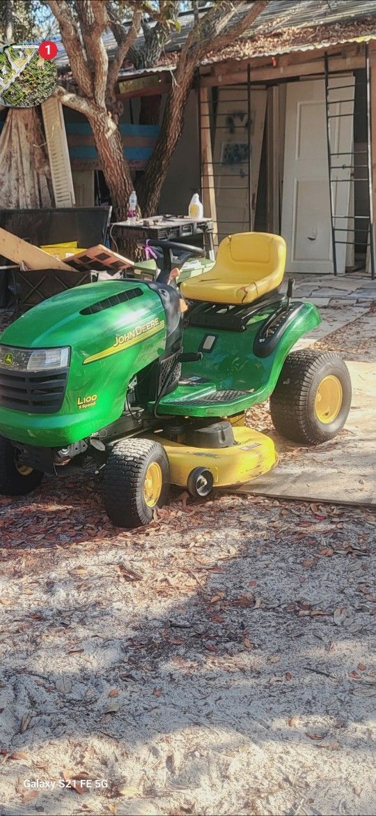 John DEERE