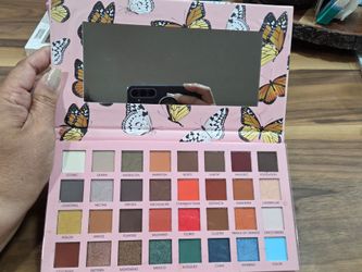 Eyeshadow palettes $10