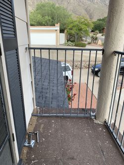 Rod iron railing
