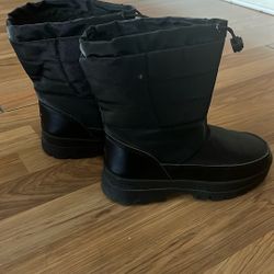 Snow Boots