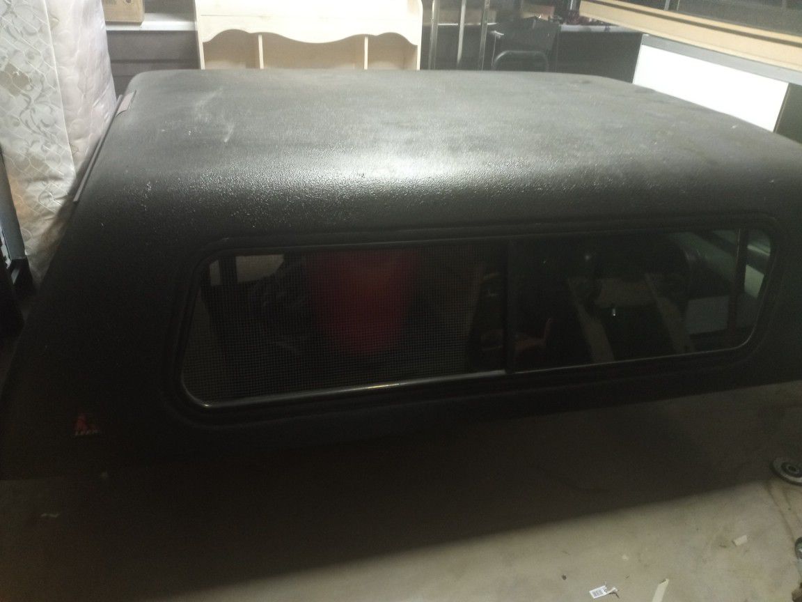 2007 Chevy 1500 camper shell