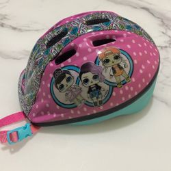 girl's protective helmet
