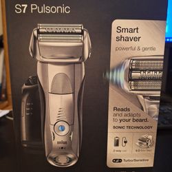 Braun  S7 Pulsonic Shaver- New