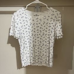 Hollister Girls Must Have Collection Baby Tee Size Small 