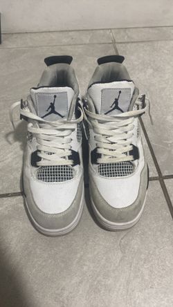 RÉPLICA,I only accept Apple Pay, 9.5,Jordan 4 military black.