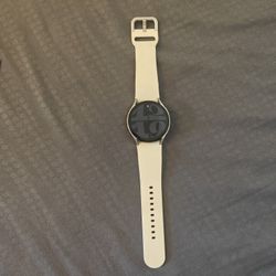 Samsung Watch Sm-r935u
