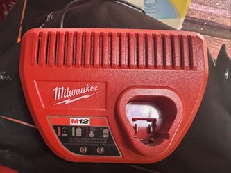 M12 Milwaukee Charger