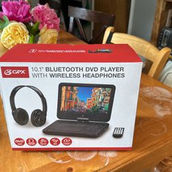 10.1 Inch Bluetooth DVD Player With Wireless Headphones