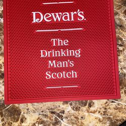 DEWAR'S SCOTCH LARGE RED RUBBER BAR TOP MAT 16 3/4 SQUARE BARTENDER DRINK SPILL