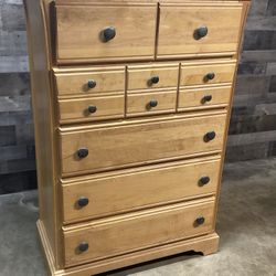 Marvelous All Natural Wood 5-Pull Chest of Drawers