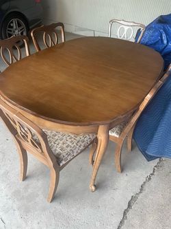 Old antique table $160 OBO
