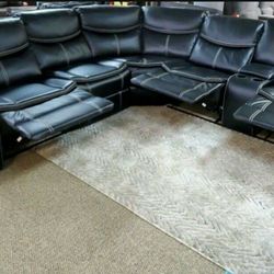 Bastrop Black Reclining Sectional  2039