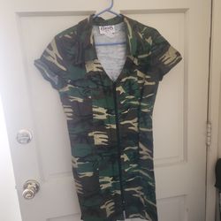 costume