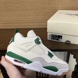 Nike SB x Air Jordan 4 Retro SP 'Pine Green'
