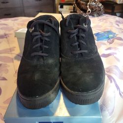 Brand New Keds Women's Black Suede Voyage Boots – Size 10 – Never Worn!
💰 Only $30 – Priced to Sell Fast!