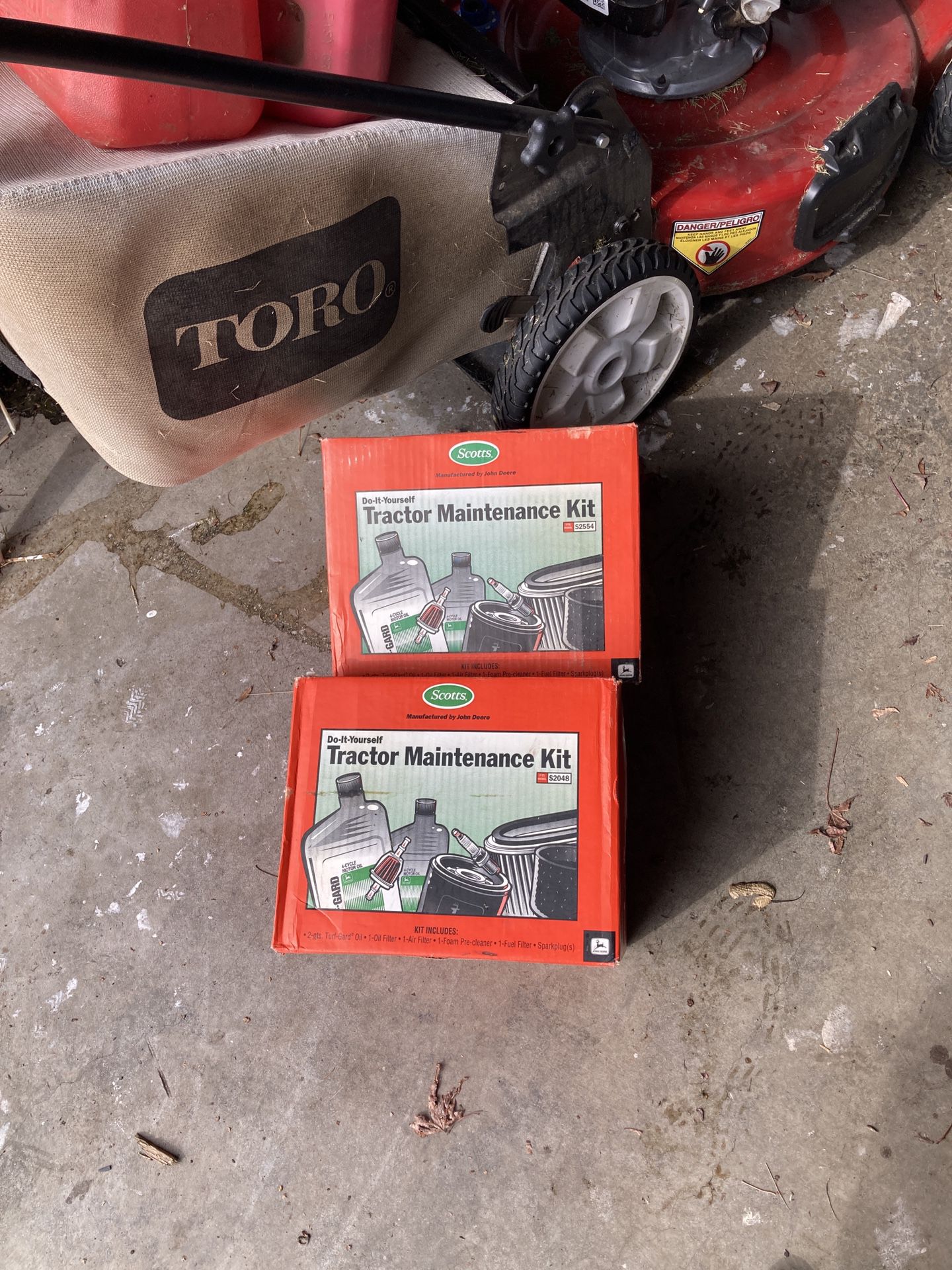 John Deere S2048 riding lawnmower maintenance kit