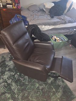 Recliner lightly used
