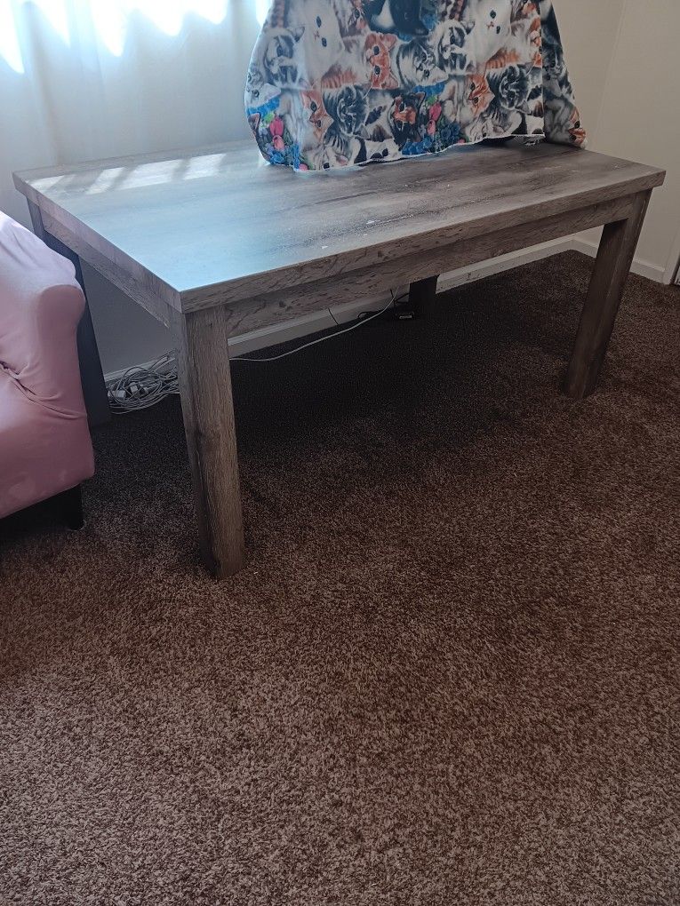 Free Sturdy Table for Workbench Crafting Table Sewing Table