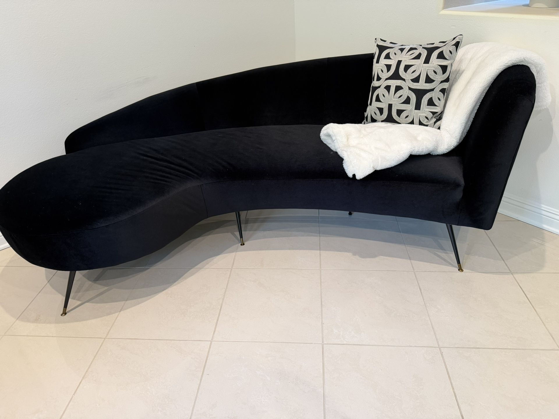 Black Velvet Couch Never Used