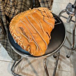 MIZUNO Max Flex, Professional Model Baseball Glove.