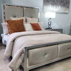 Glam Bedroom Set - Queen Bed, Dresser, Mirror, Nightstand $1200