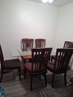 Kitchen table