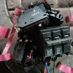 Circuit Breakers 10 20 30 Amps All Different Ones