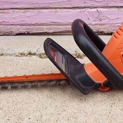 Black And Decker HT20 Hedge Trimmer for Sale in Albuquerque