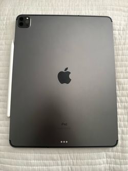 iPad 4th gen 12.9 in screen