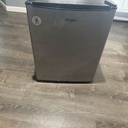 Mini Fridge - Barely Used