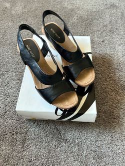 Women’s Nine West Black Sandals size 6 $15