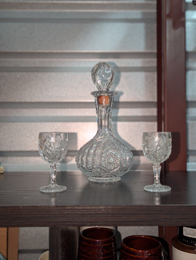 Vintage MCM Imperial Glass Decanter and Set of 2 Cordial Glasses